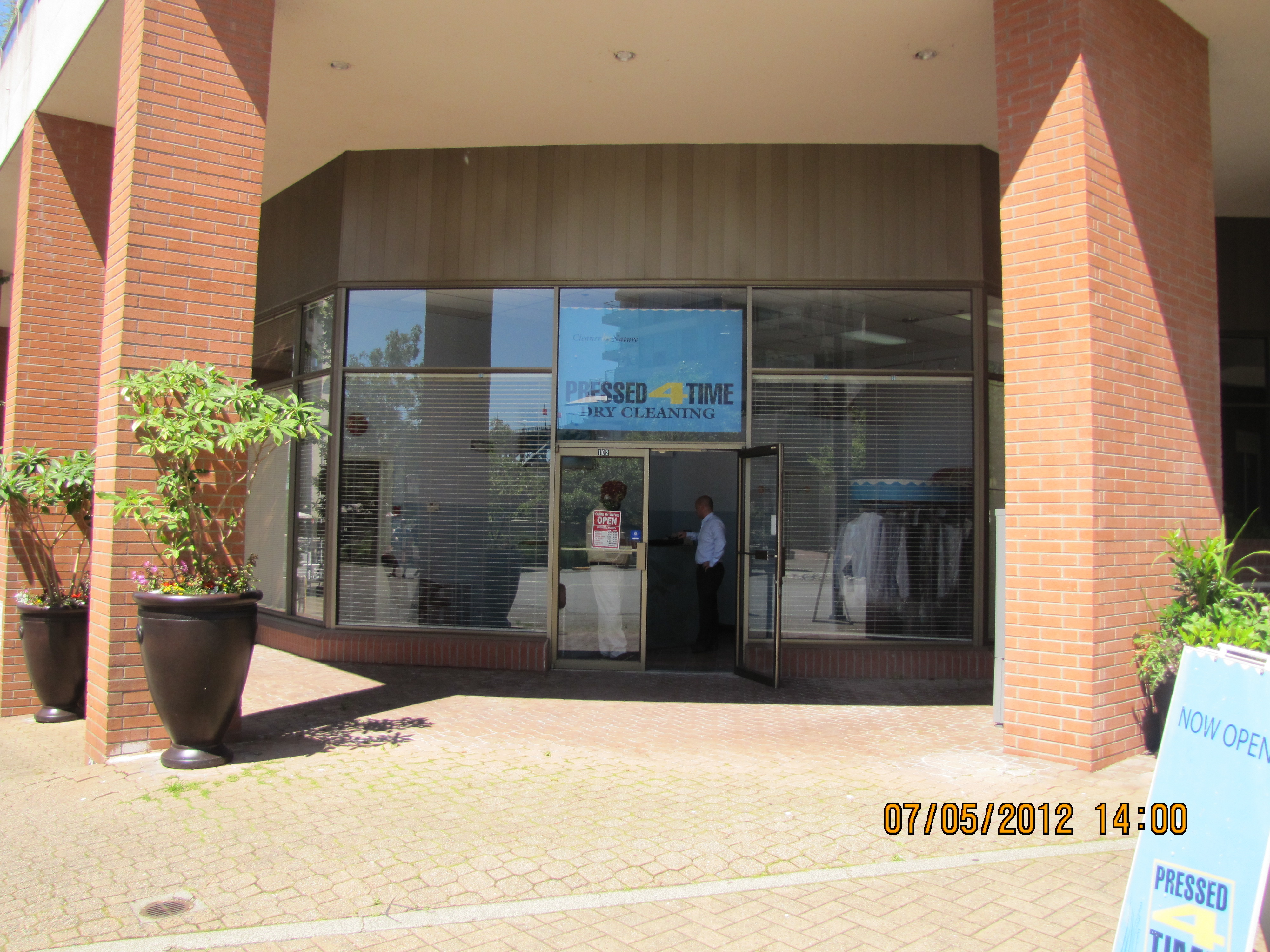 # 102A 1625 Hornby Street photo 5