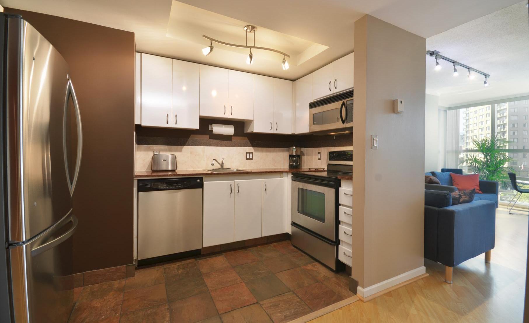 # 505 1050 BURRARD ST photo 14