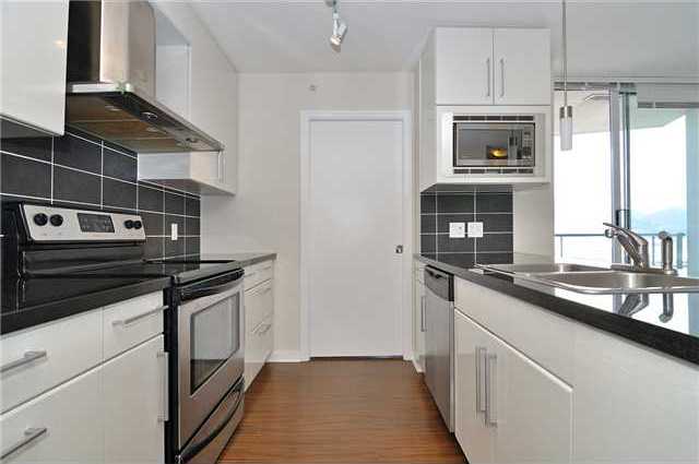 # 2903 188 KEEFER Place photo 4