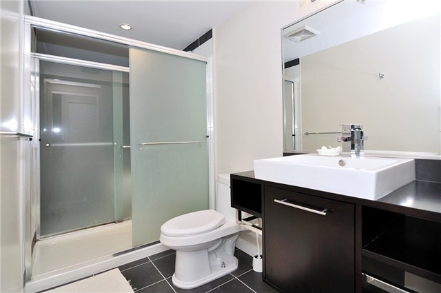 # 2903 188 KEEFER Place photo 9