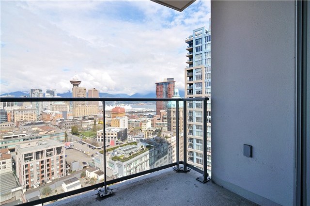 # 2903 188 KEEFER Place photo 10