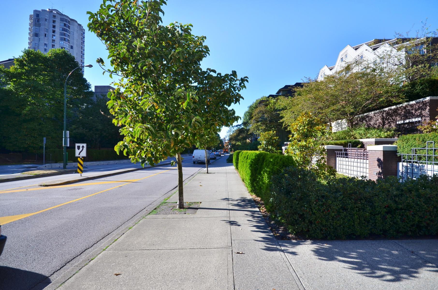 # 1403 1003 PACIFIC Street photo 15