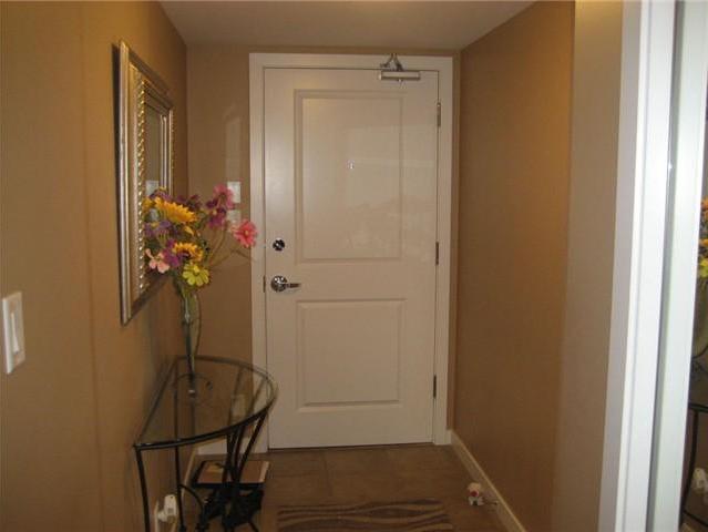 # 1001 2138 MADISON AV photo 2