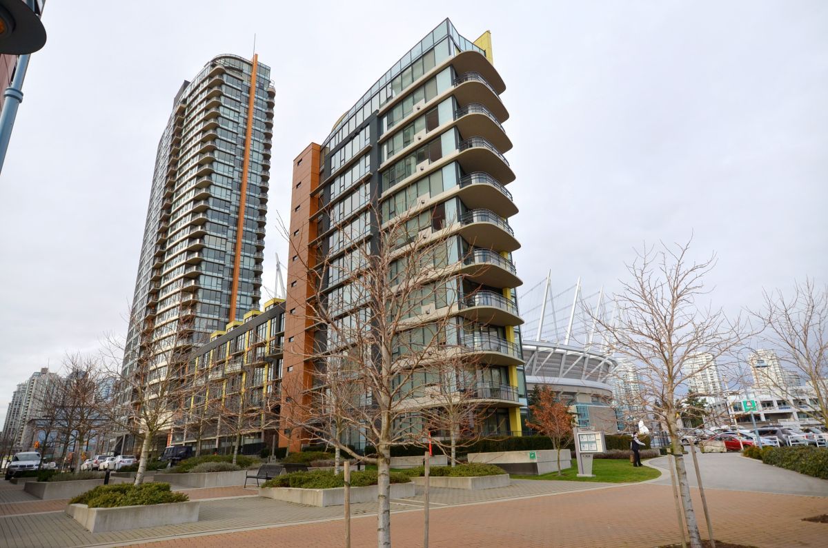 # 900 9 SMITHE MEWS photo 5