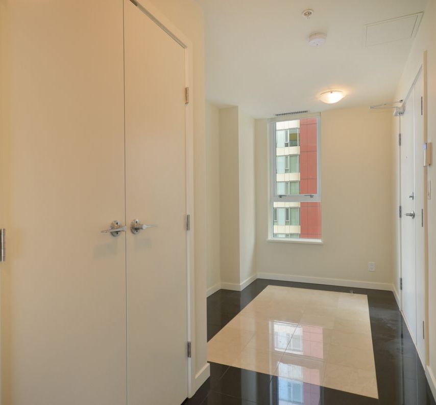 # 900 9 SMITHE MEWS photo 11
