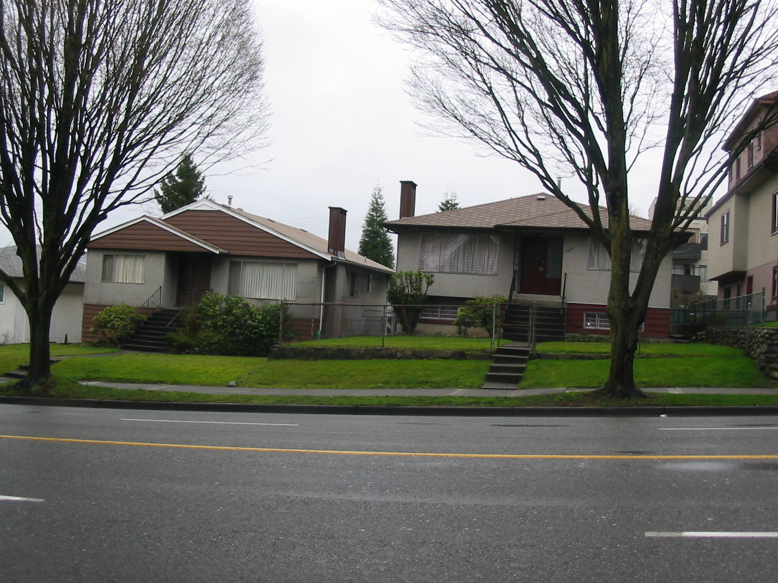  1421 E 1ST Ave photo 8