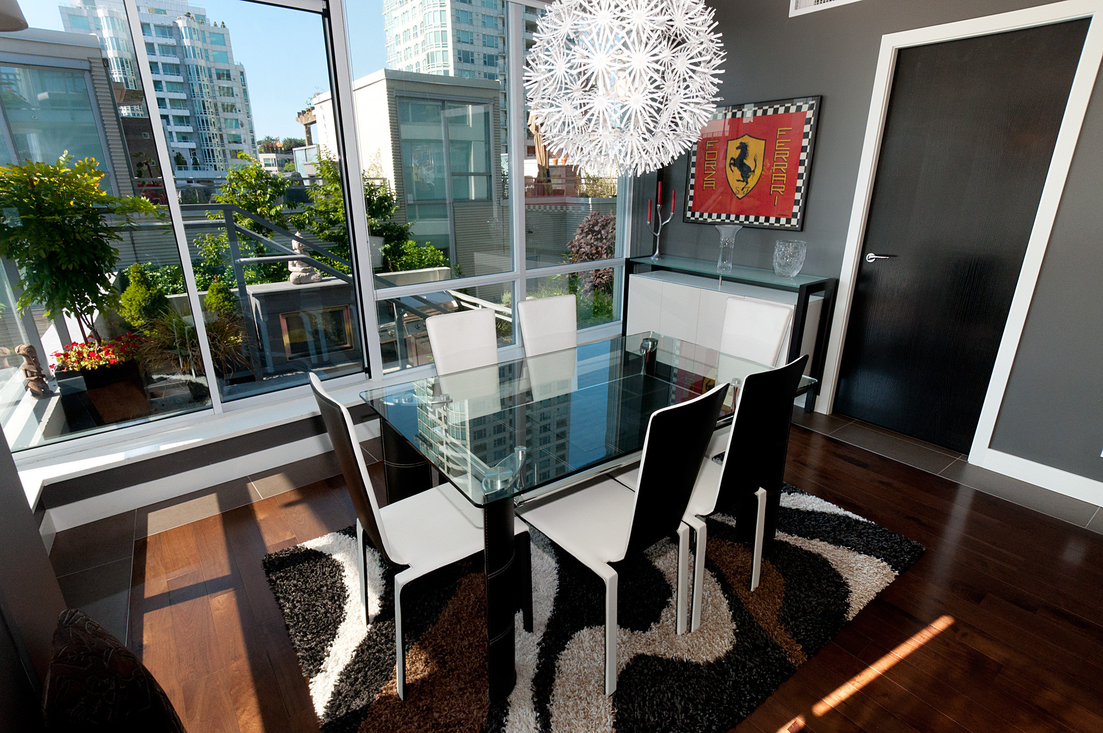 # 404 1455 HOWE ST photo 8