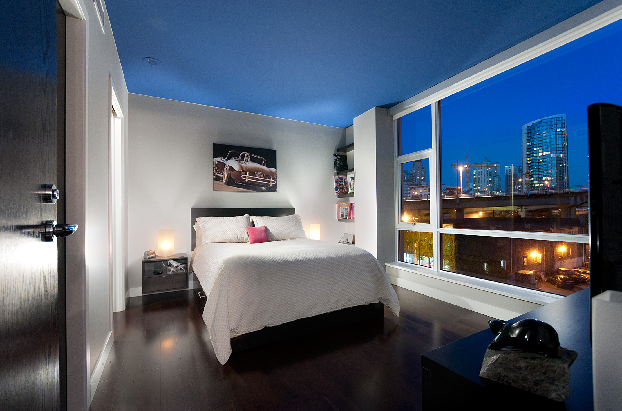# 404 1455 HOWE ST photo 9