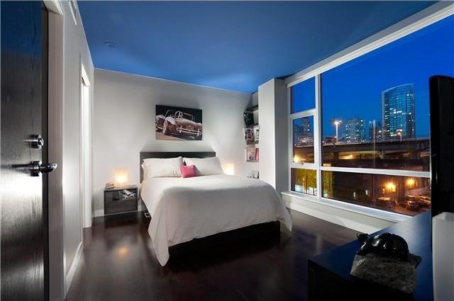 # 404 1455 HOWE Street photo 6