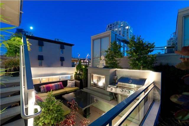 # 404 1455 HOWE Street photo 10