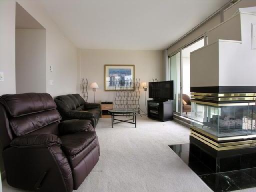 # 3002 1200 ALBERNI photo 2