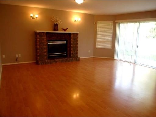  7438 BRIDGE Street photo 5