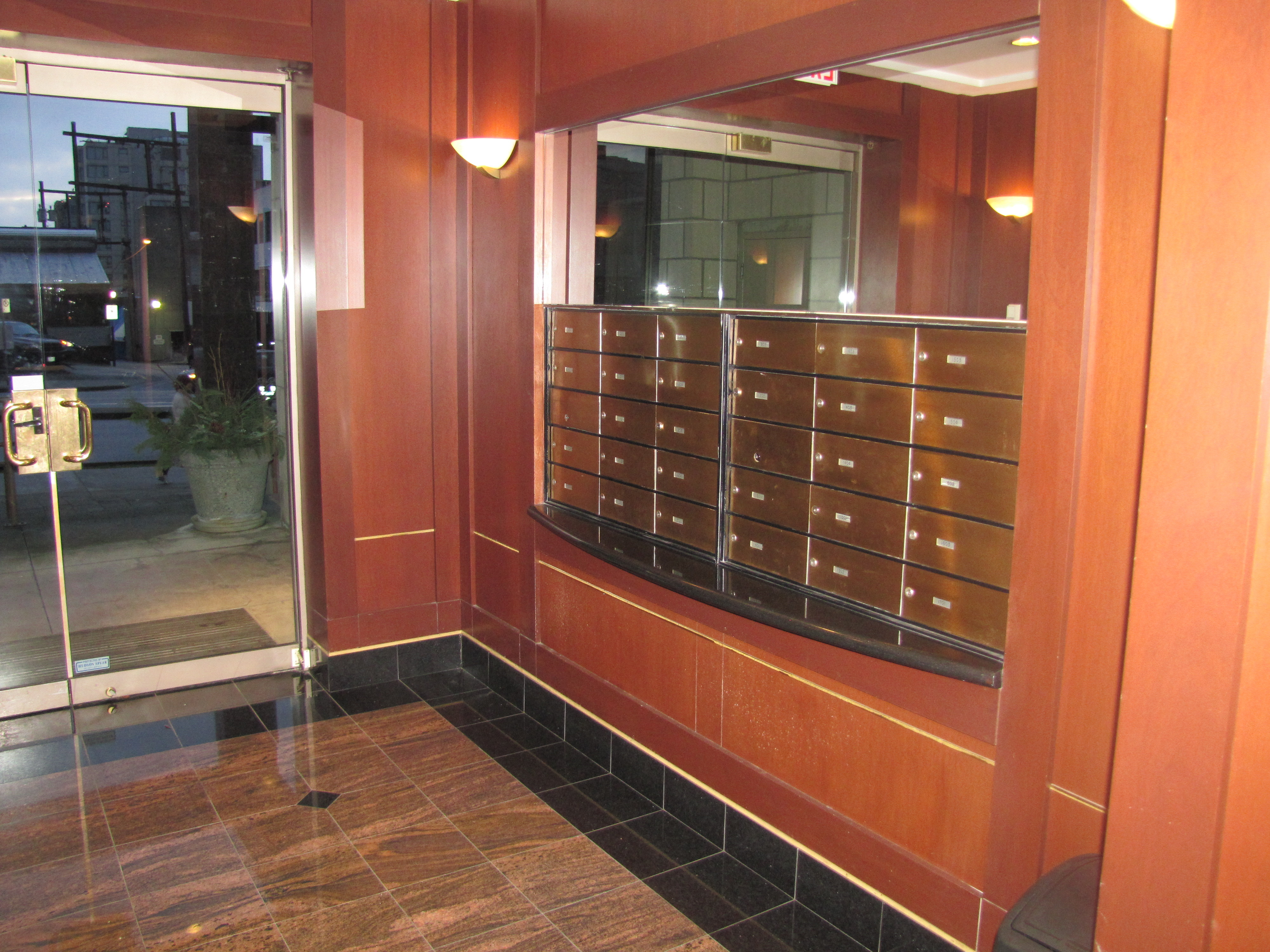 # 503 1590 W 8TH AV photo 3