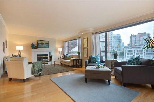 # 201 1010 BEACH AV photo 9