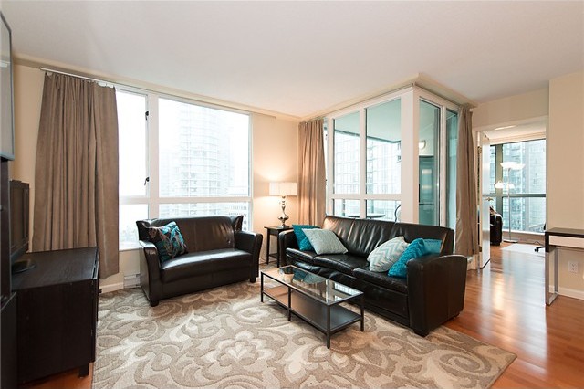 # 1204 1238 Melville Street photo 3