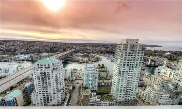 # 2801 1455 HOWE Street photo 2