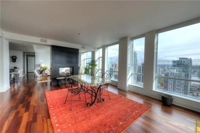 # 2801 1455 HOWE Street photo 5