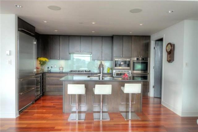 # 2801 1455 HOWE Street photo 7
