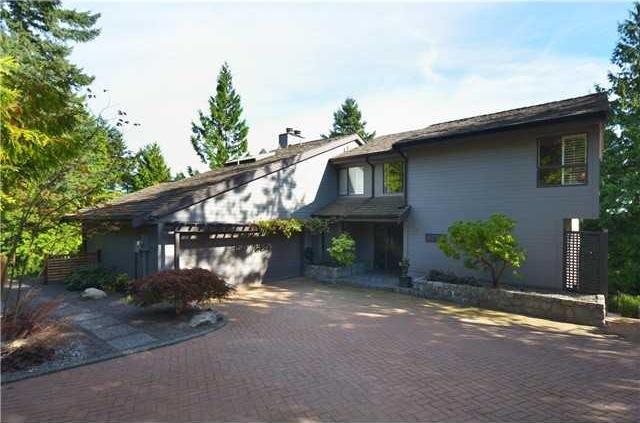  4722 MEADFEILD Place photo 2