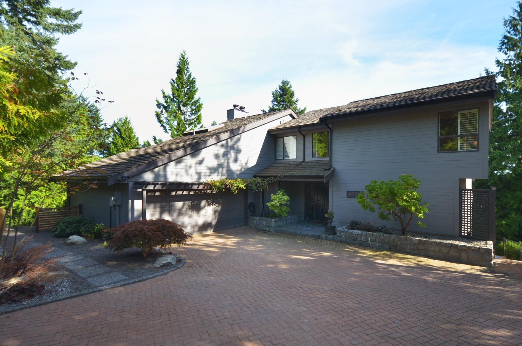  4722 MEADFEILD Place photo 11