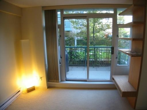  170 COOPERS MEWS photo 6