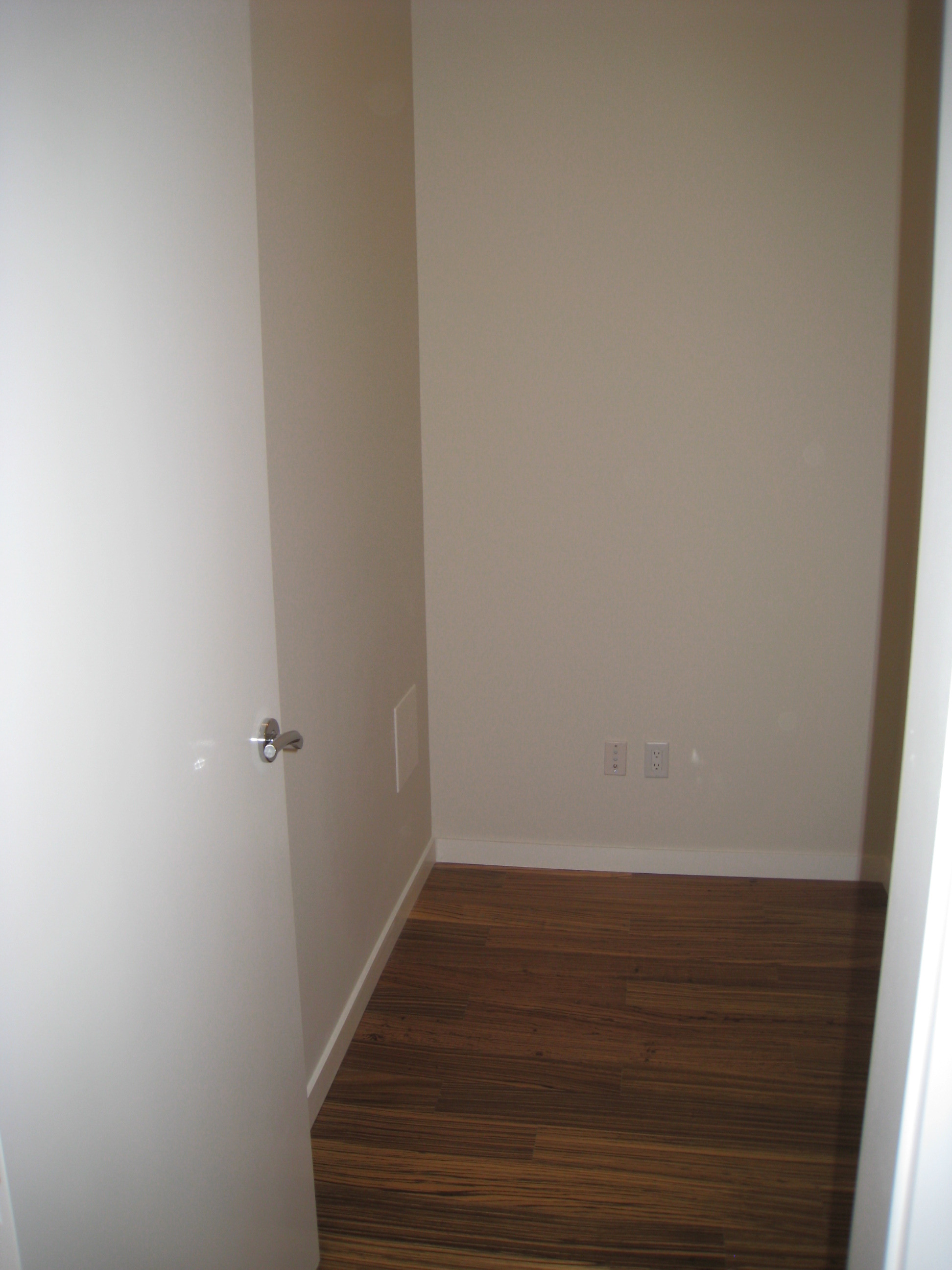 # 303 1205 HOWE ST photo 20