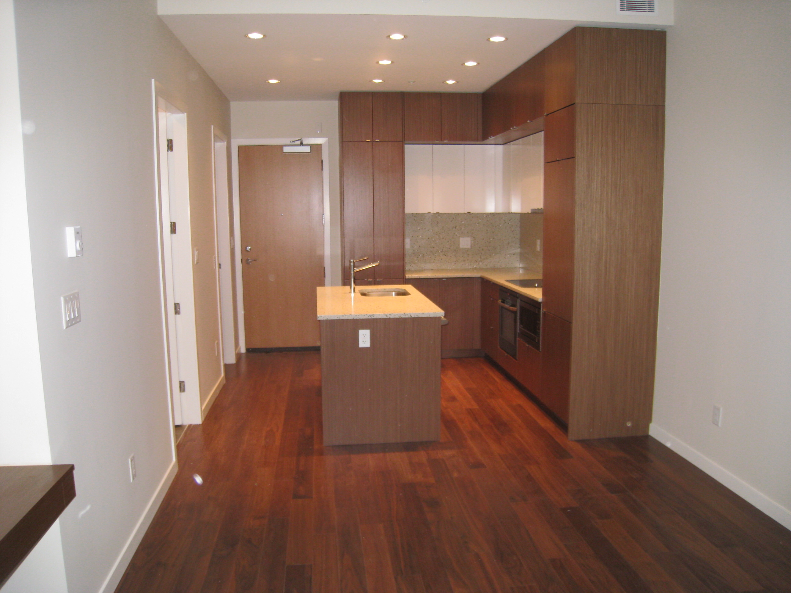 # 303 1205 HOWE ST photo 24
