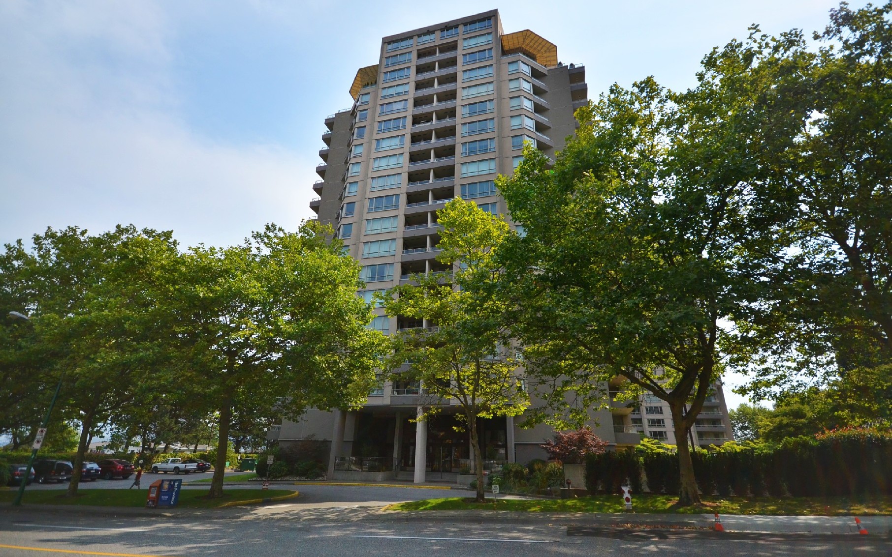 # 1904 6070 MCMURRAY Ave photo 21