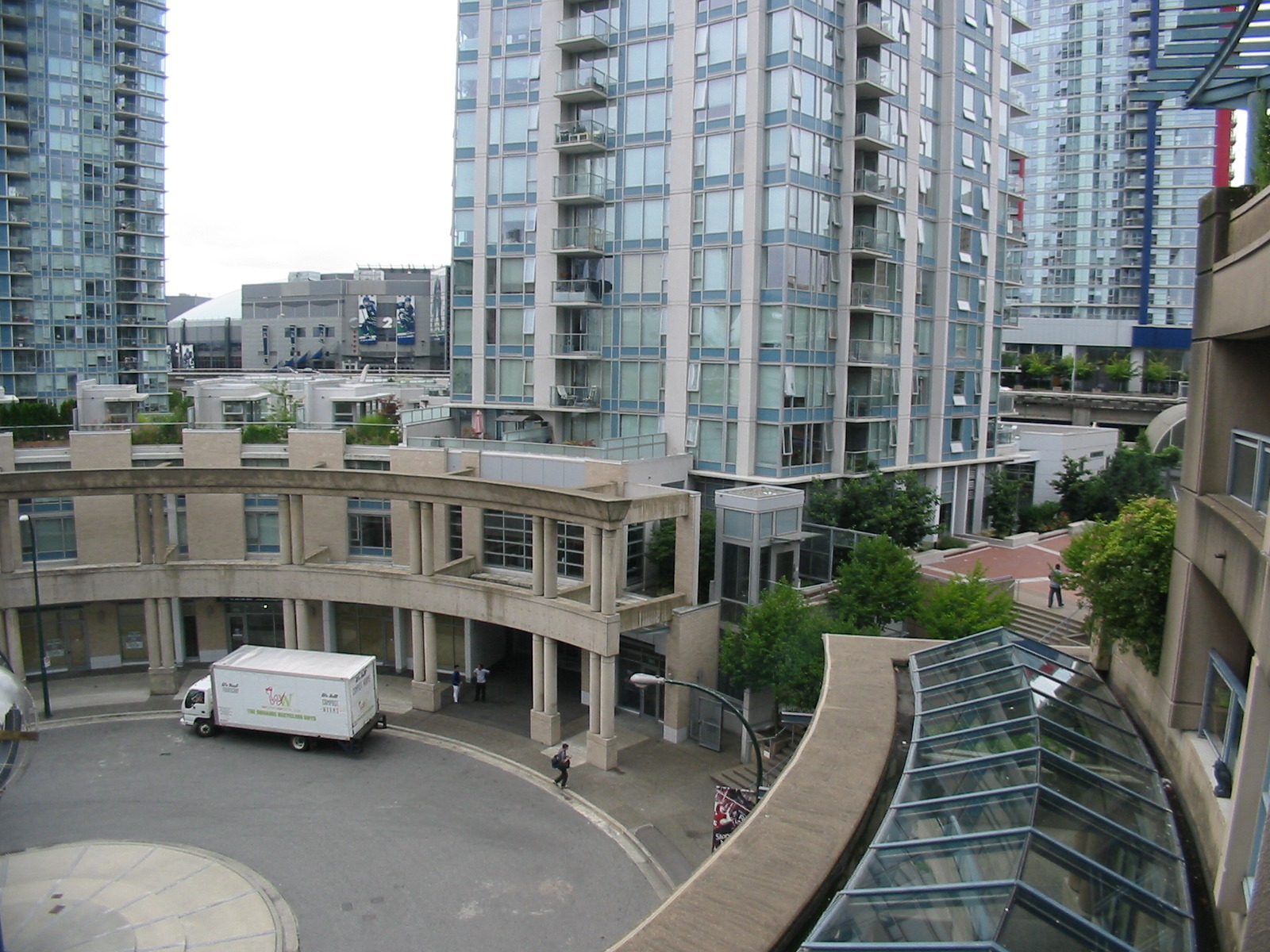 # 402 183 KEEFER PL photo 13