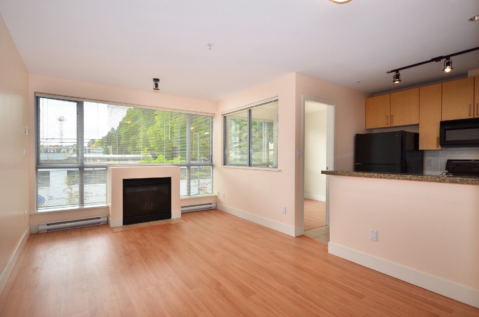 # 205 2630 ARBUTUS ST photo 23