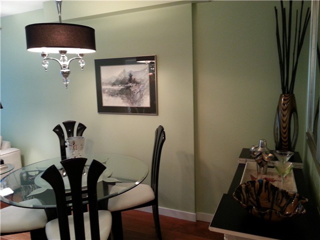 # 708 588 BROUGHTON Street photo 15