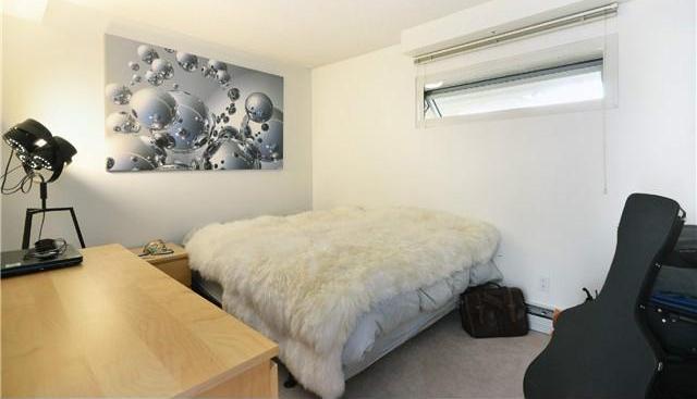 # 402 183 KEEFER Place photo 5