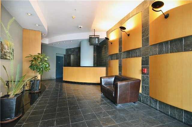 # 402 183 KEEFER Place photo 8