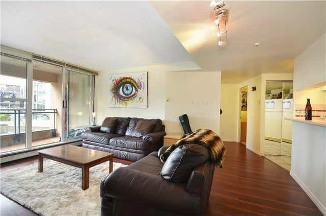 # 402 183 KEEFER Place photo 18