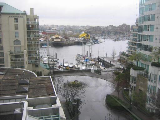 # 703 1500 HOWE photo 2