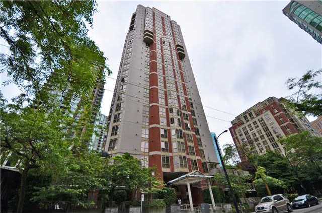 PH3103 867 HAMILTON Street