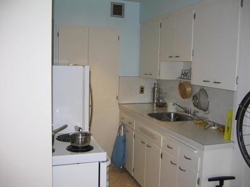 # 507 1975 PENDRELL Street photo 20