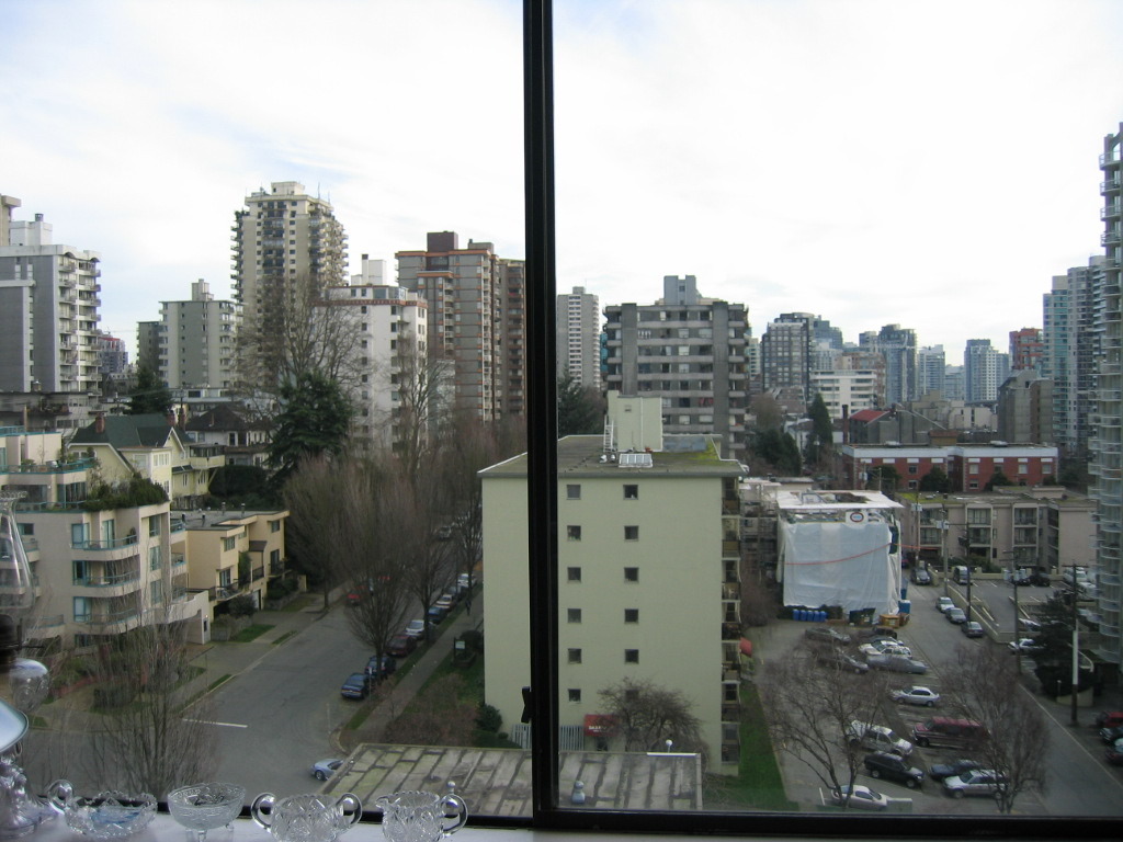 # 904 1330 HARWOOD photo 17