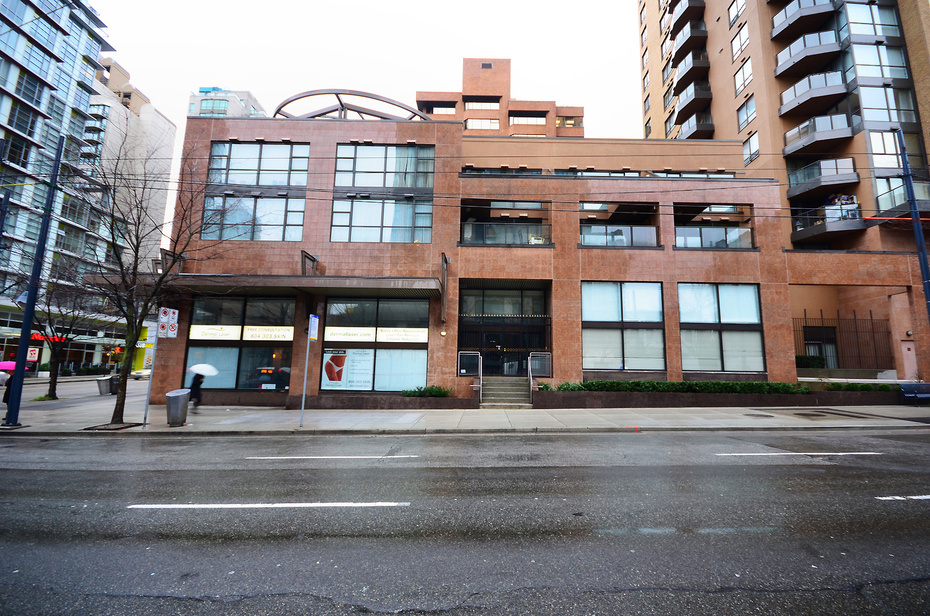 # 705 1188 HOWE Street photo 7