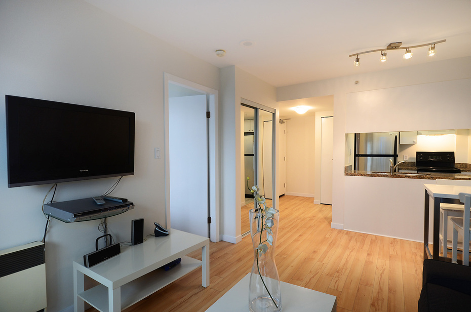 # 705 1188 HOWE Street photo 21