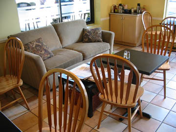 1707 DAVIE Street photo 8