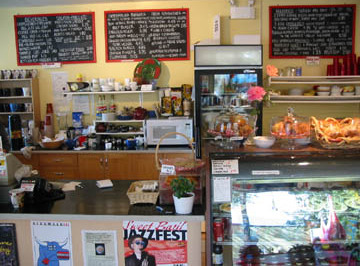  1707 DAVIE Street photo 3