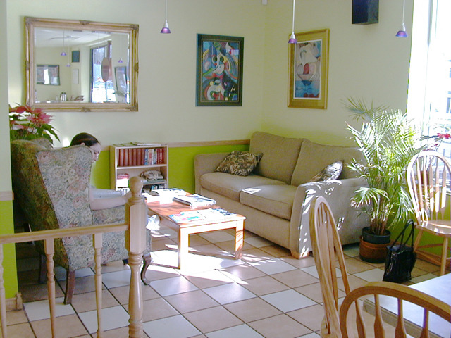  1707 DAVIE Street photo 13
