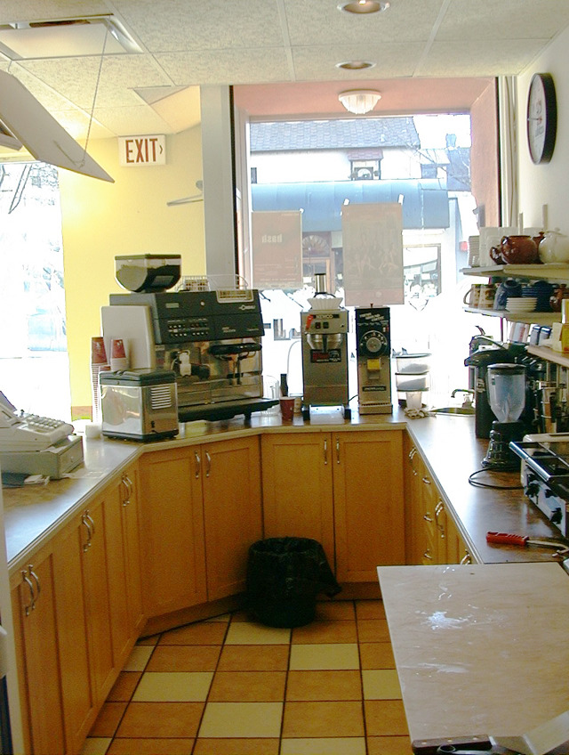  1707 DAVIE Street photo 17