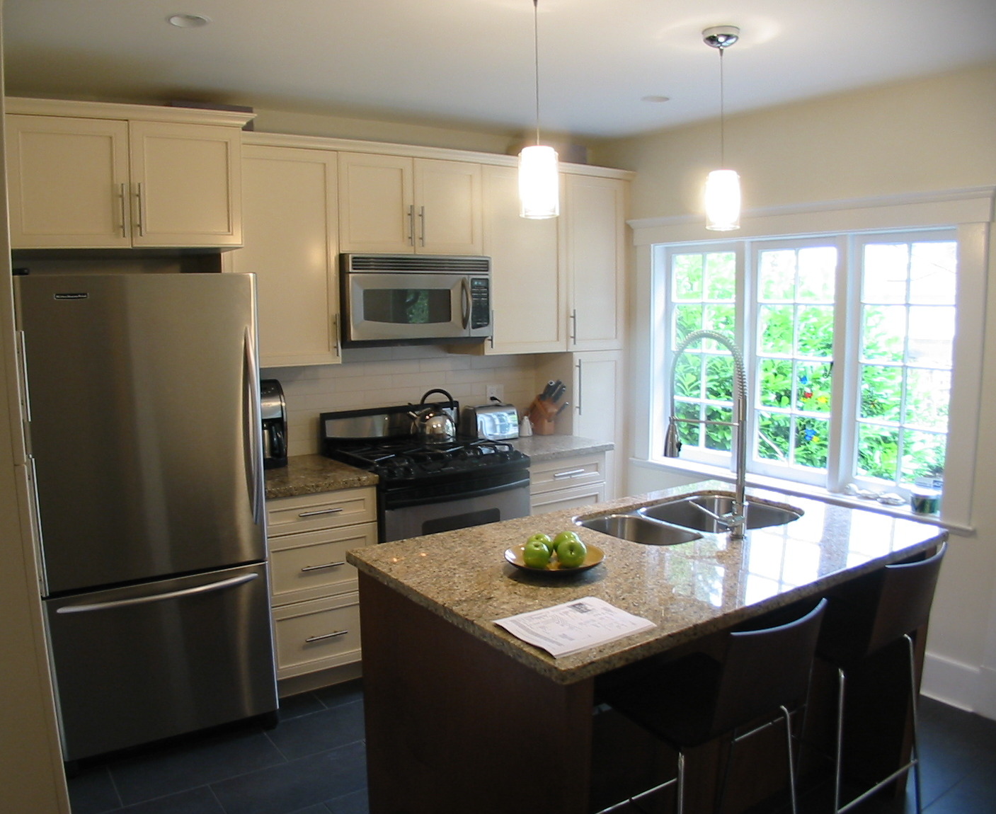  5828 GRANVILLE ST photo 5