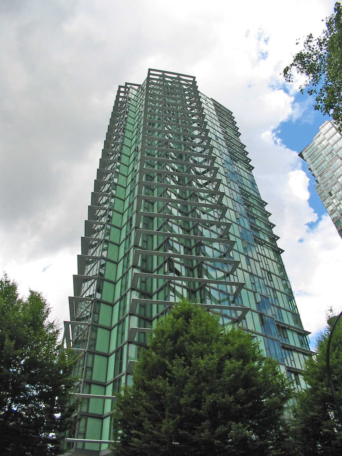 # 2309 1331 W GEORGIA ST