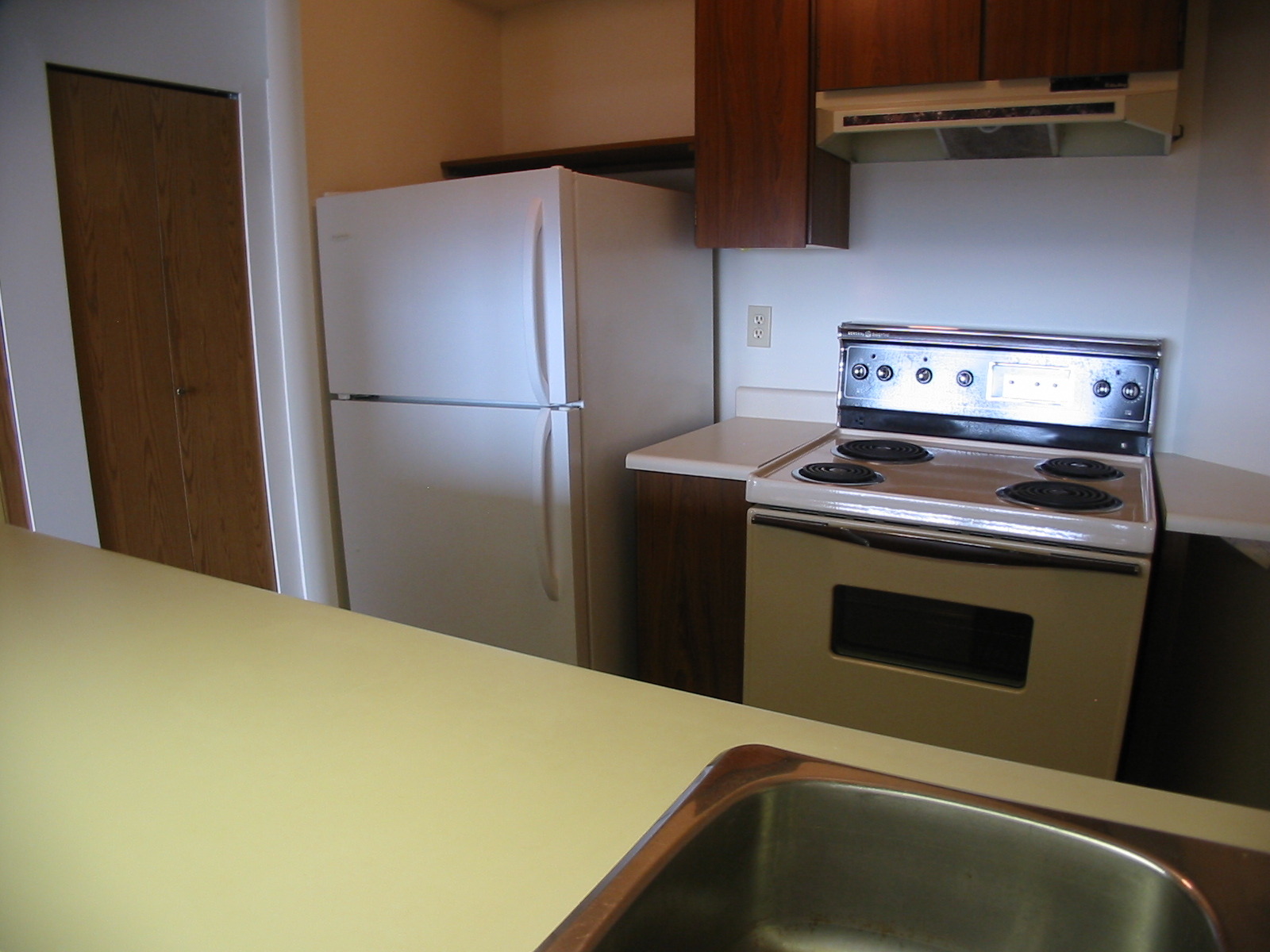 # 1403 3760 ALBERT ST photo 11