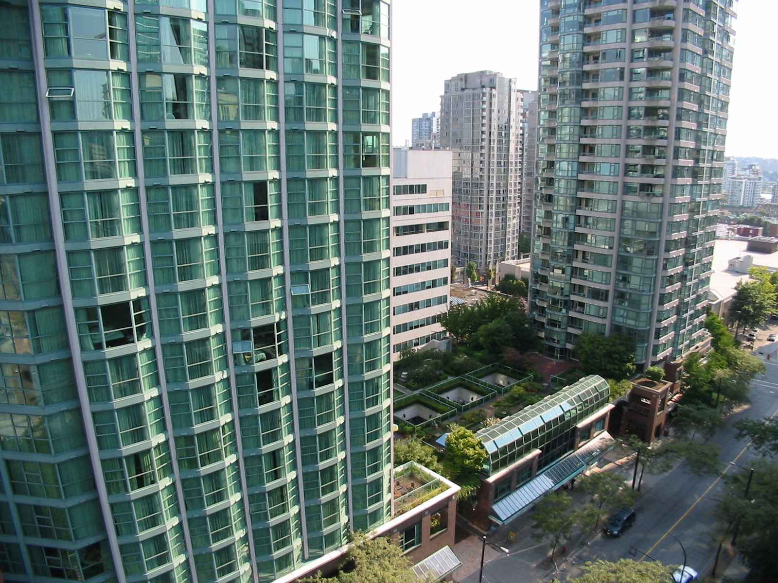 # 1304 819 HAMILTON ST photo 14