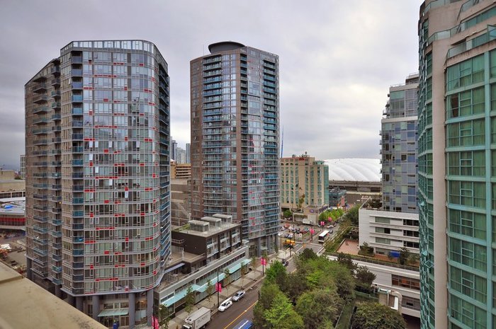 # 1304 819 HAMILTON ST photo 22