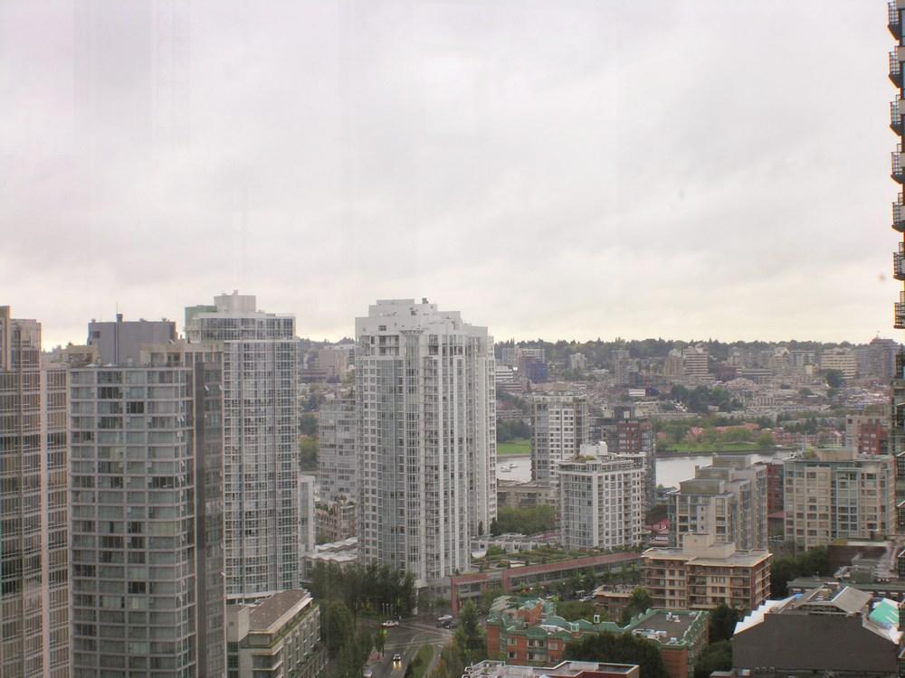 # 2802 867 HAMILTON ST photo 4